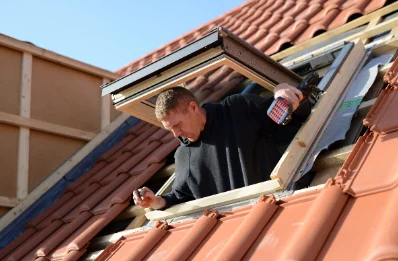 Pose de fenêtres de toit Velux à Poligny